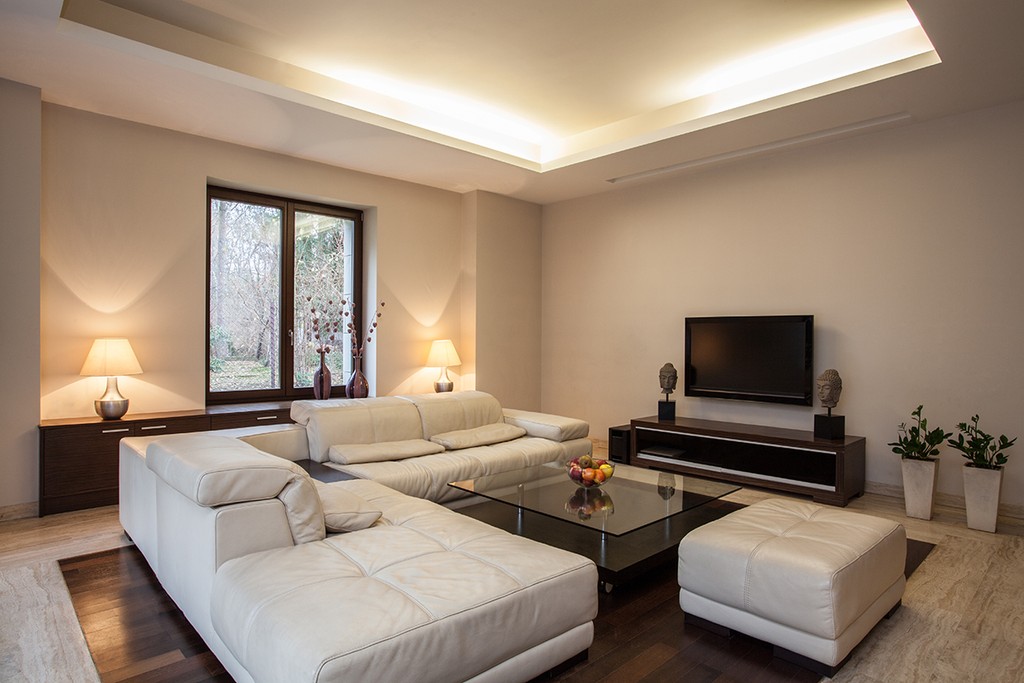 Travertine house: View on bright,unusual living room