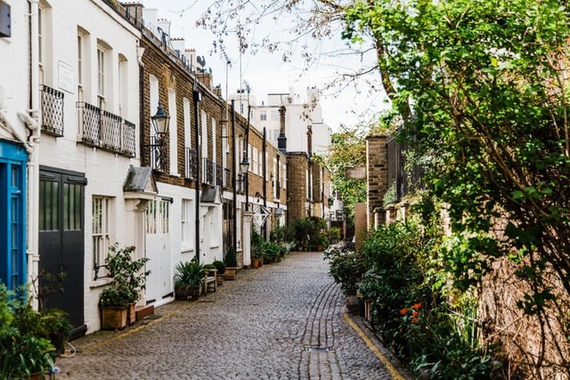 Quaint cobbled street in a small rural area of London